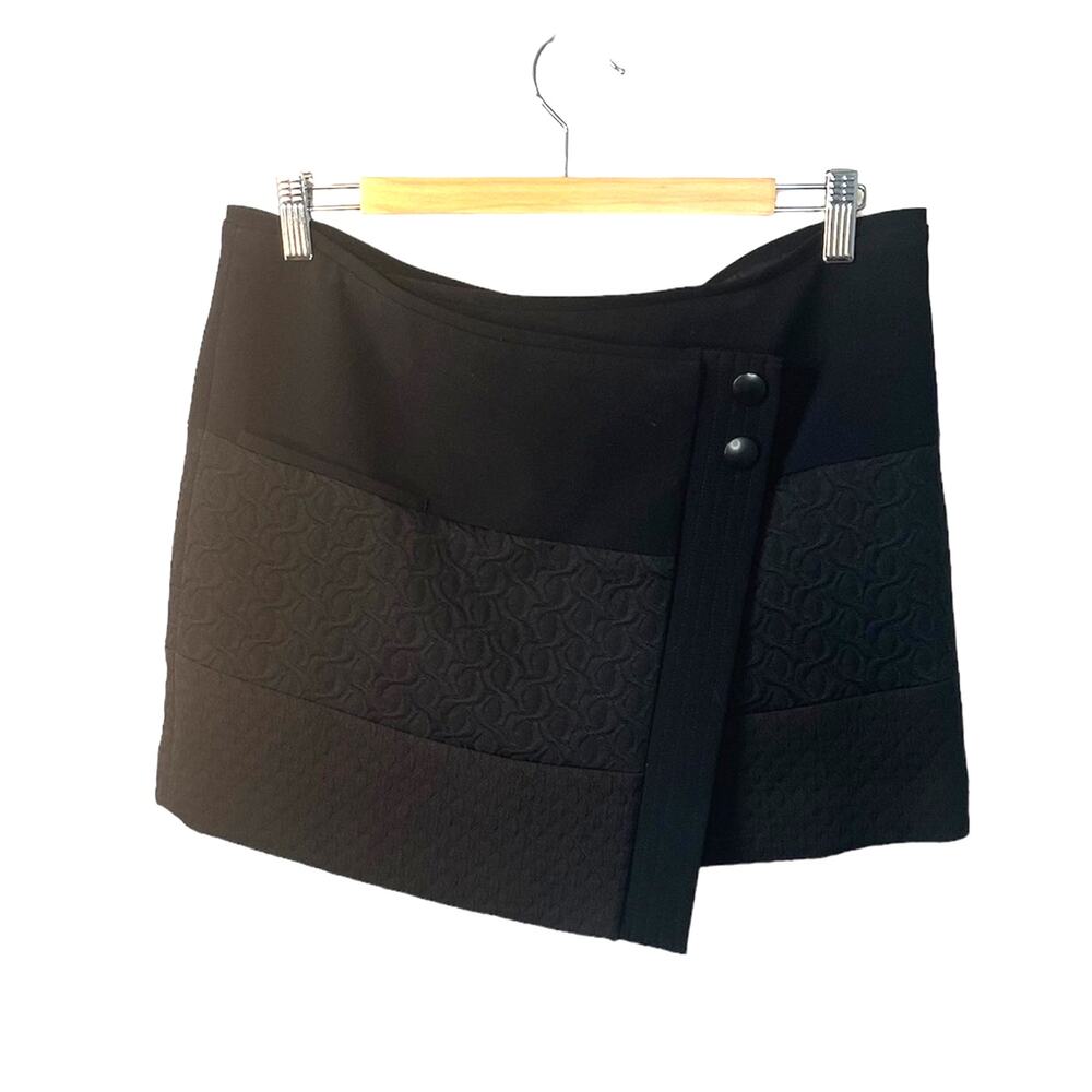 CAbi Stretch Textured Asymmetrical Wrap Mini Skirt Black sz M